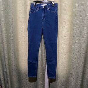 EUC KanCan size 3/25 skinny jeans